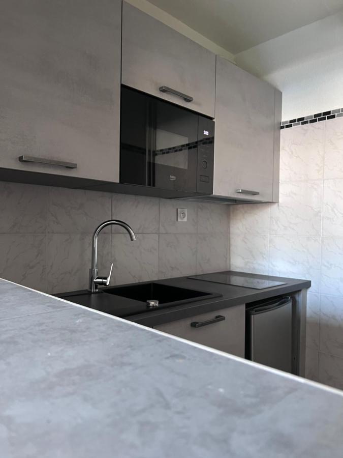 Hostellerie Saint Clement Vic-sur-Cère Екстериор снимка
