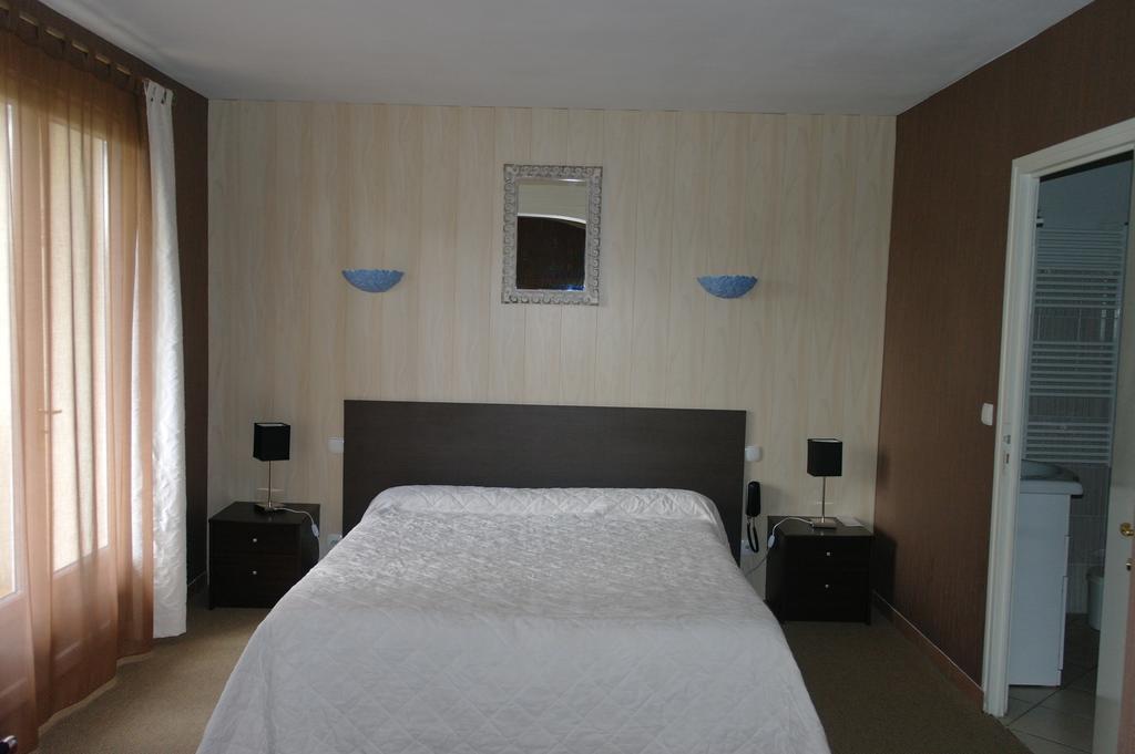Hostellerie Saint Clement Vic-sur-Cère Екстериор снимка